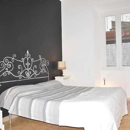 Cosy Apartment - 5 Minutes Walk From Colosseum Exteriör bild